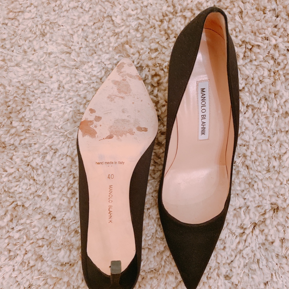 Manolo Blahnik BB 90mm Black Satin Pumps - Picture 4 of 5